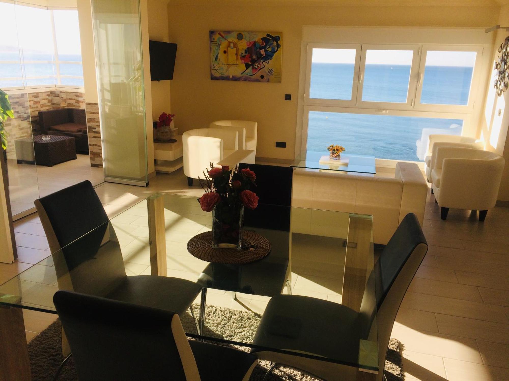 Royal Executive Suite Malaga Exterior photo