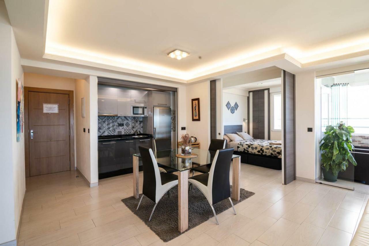 Royal Executive Suite Malaga Exterior photo